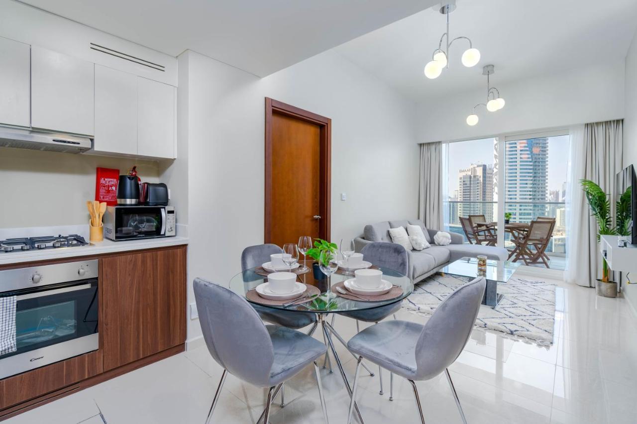 Delightful 2Br Apartment At Reva Residences Dubai Exterior photo