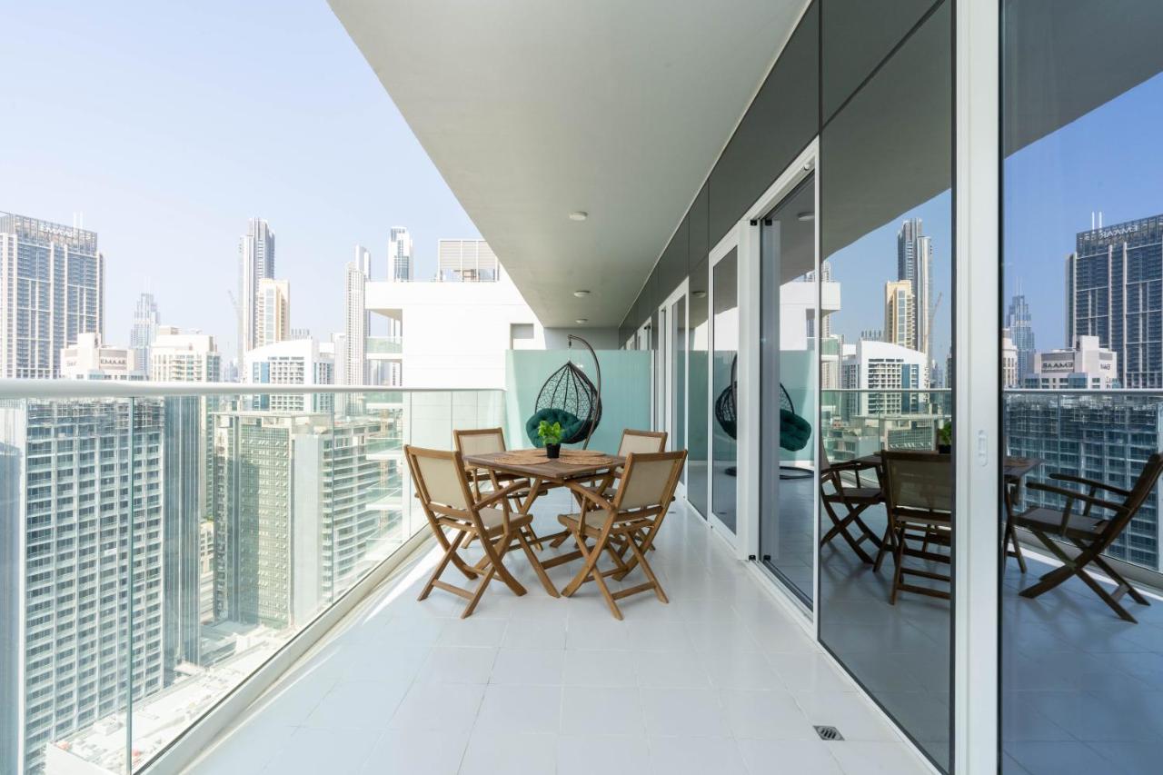 Delightful 2Br Apartment At Reva Residences Dubai Exterior photo