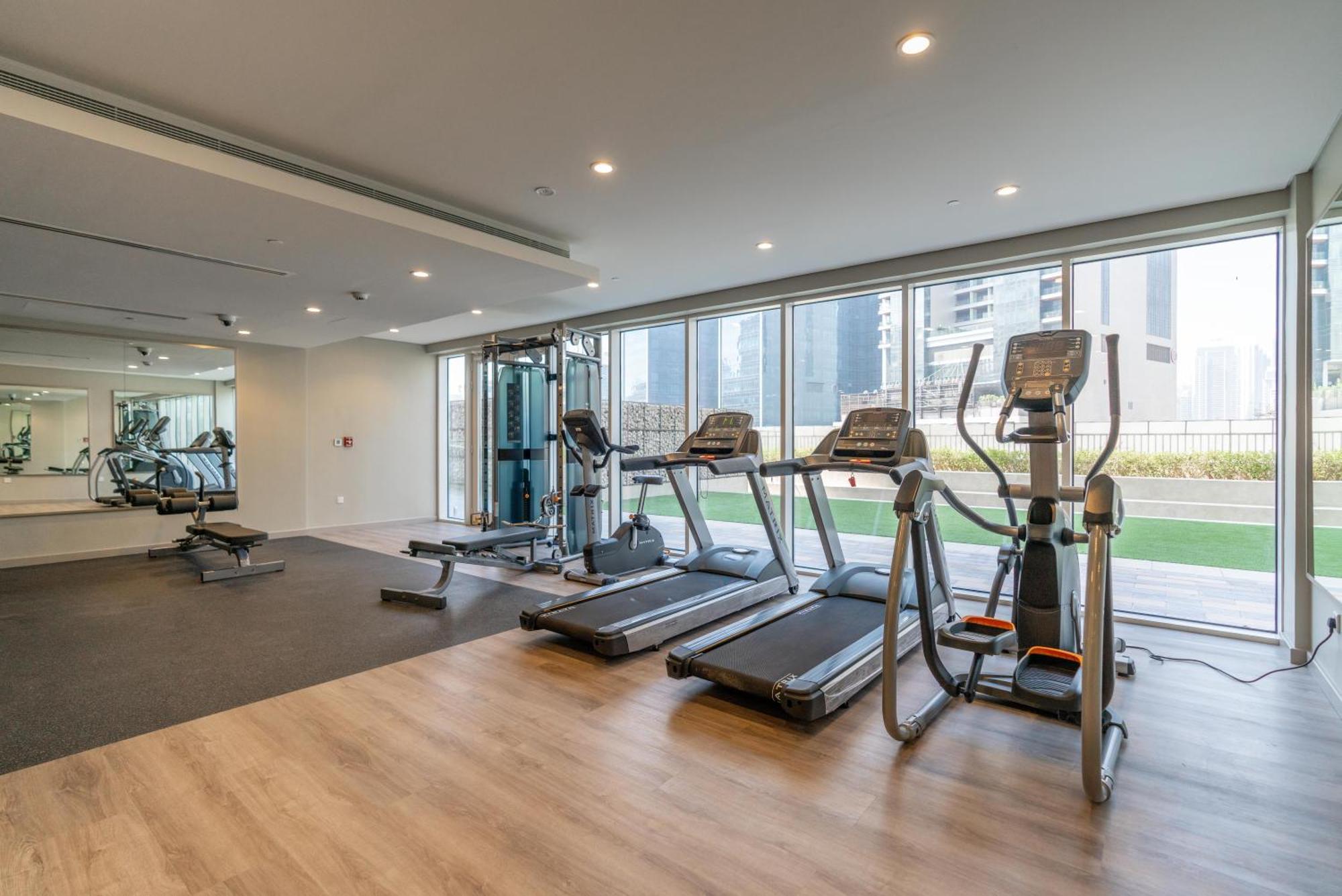 Delightful 2Br Apartment At Reva Residences Dubai Exterior photo